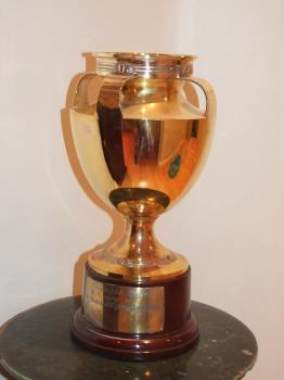 Calcutta Races - The 	Calcutta 1000 Guineas (1969) Trophy