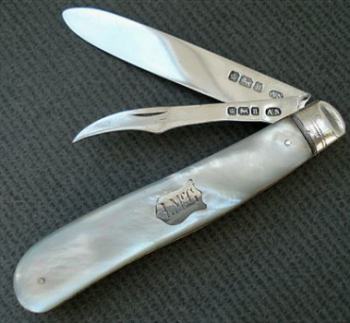 silver pocket folding knife: Sheffield 1905
