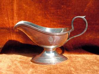 Wellner silver-plated gravy boat with the logo 'HAPAG' (Hamburg-America Line), issued in 1911