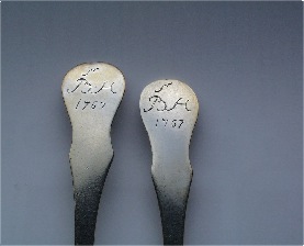 handles of cutlery 
belonged to 
Sister Barbara Herman
died November 6th 1828
