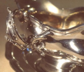 Handle of the sauce boat